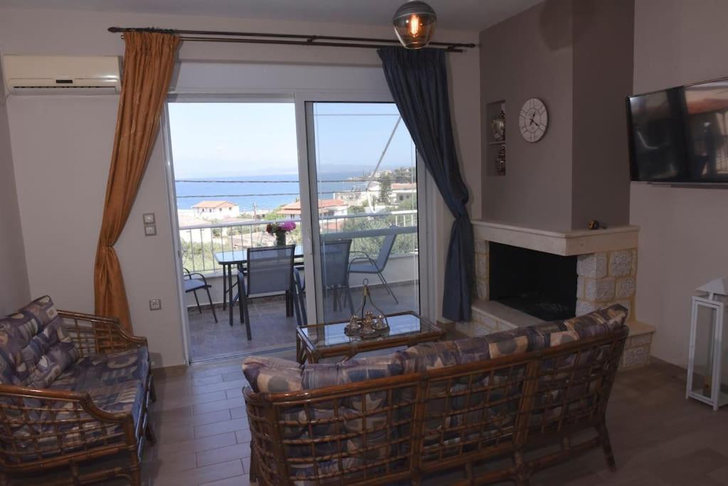 Katerina Luxury Suites Elia  Exteriör bild